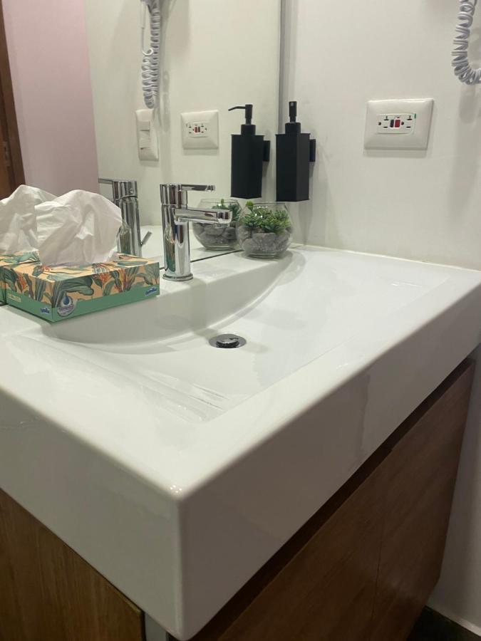 Apartaestudio Amoblado,Furnished Studio Apartment Wifi Gratuito Bogotá Eksteriør billede